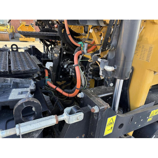 2017 Caterpillar AP655F-44861708