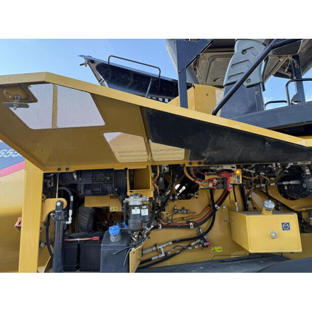 2017 Caterpillar AP655F-44861733