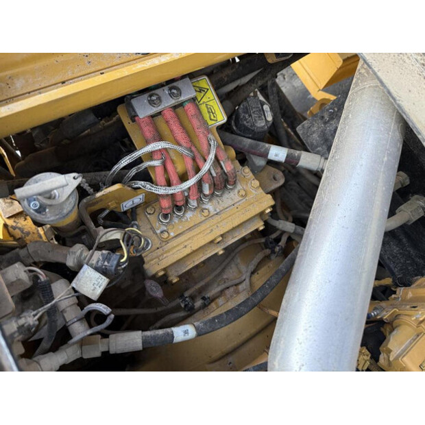 2017 Caterpillar AP655F-44861742