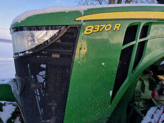 2016-john-deere-8370r-1402705-44861807