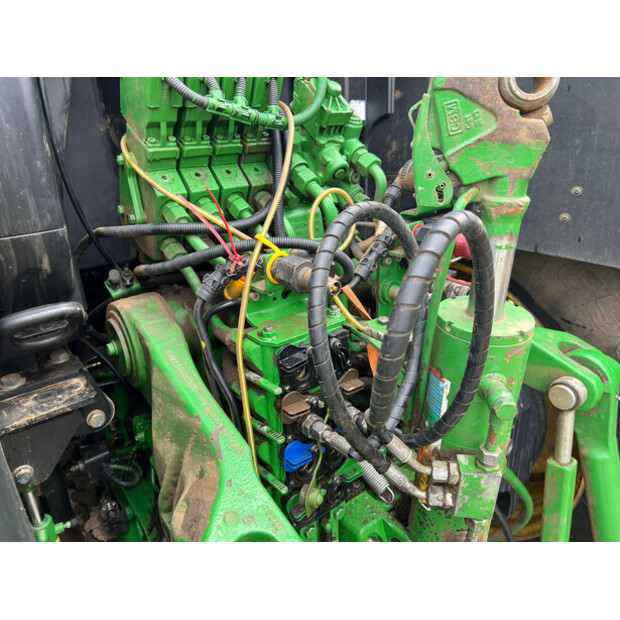 2018 JOHN DEERE 6250R-44861976