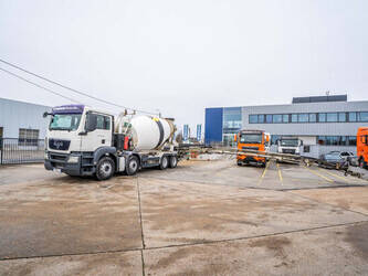 2010-man-tgs-32-360-1403215-44862035