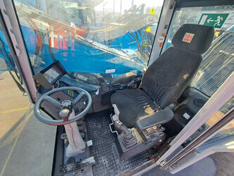 2016-fuchs-mhl331e-1271445-44862084