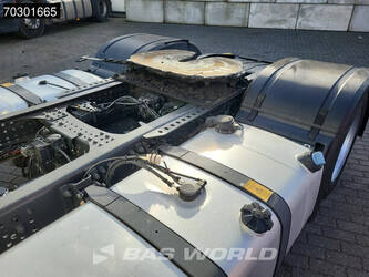 2021-mercedes-benz-actros-1845-1333128-44862258