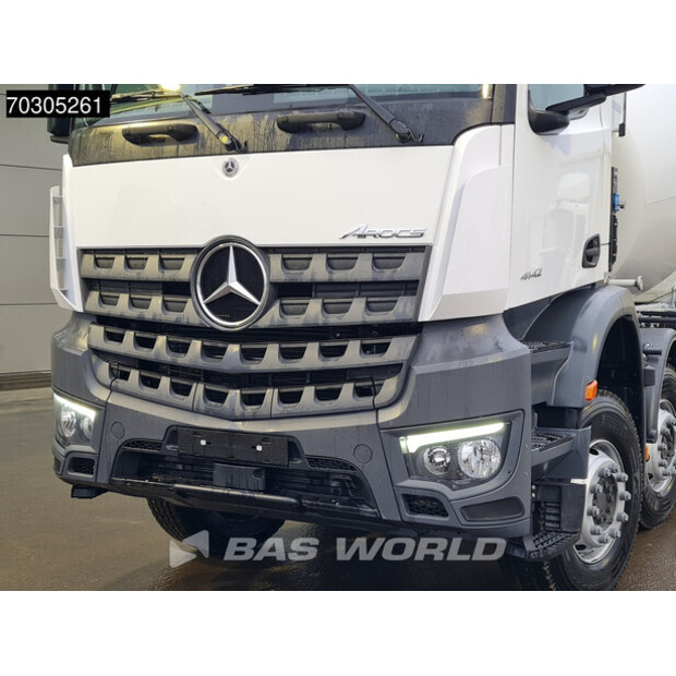 2025 مرسيدس بنز Arocs 4142-44863689