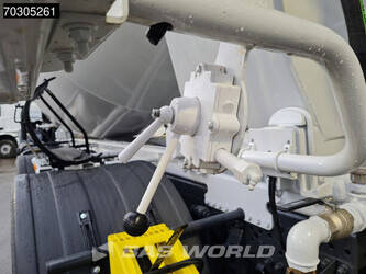 2025-mercedes-benz-arocs-4142-1403816-44863699