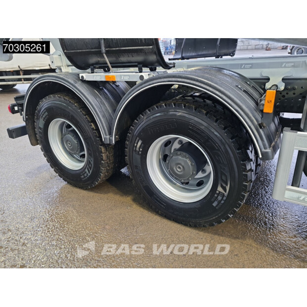 2025 مرسيدس بنز Arocs 4142-44863701