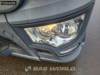 2014-mercedes-benz-antos-2632-1403817-44863723