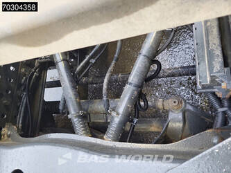 2014-mercedes-benz-antos-2632-1403817-44863729