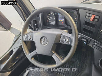 2014-mercedes-benz-antos-2632-1403817-44863732