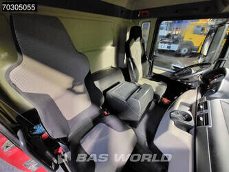 2017-man-tgs-26-320-1403818-44863773