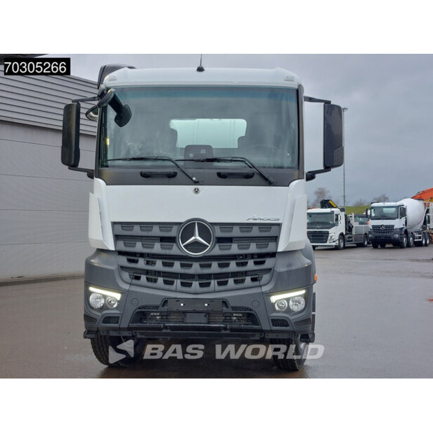 2025 Mercedes-Benz Arocs 4142-44863902