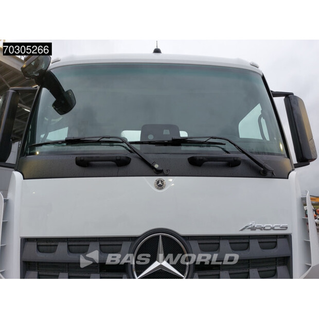 2025 Mercedes-Benz Arocs 4142-44863903