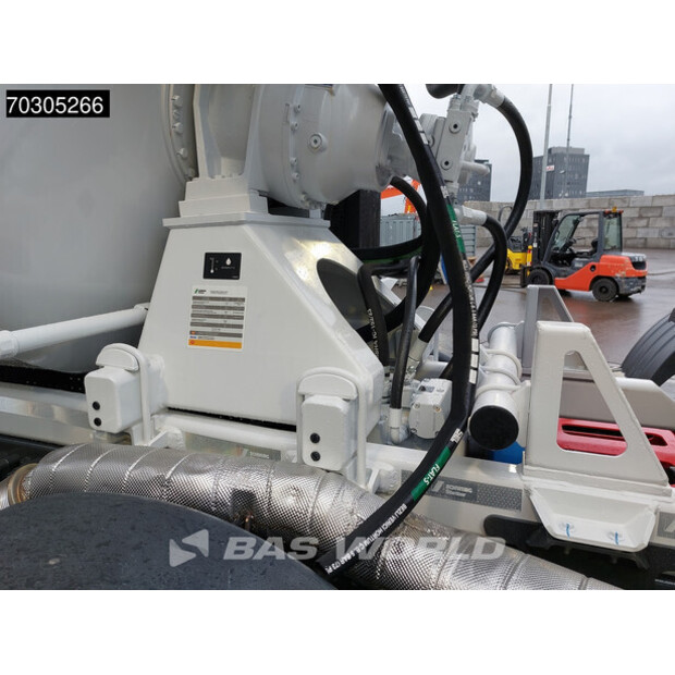 2025 Mercedes-Benz Arocs 4142-44863908