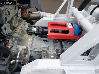 2025-mercedes-benz-arocs-4142-1403822-44863909