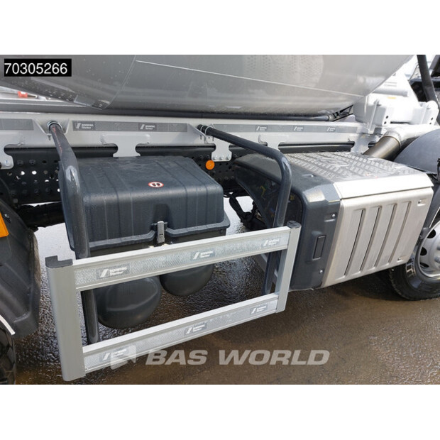 2025 Mercedes-Benz Arocs 4142-44863910