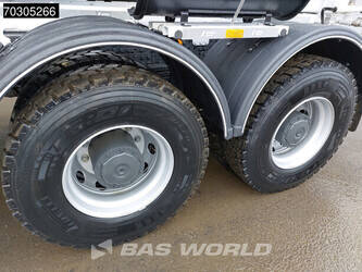 2025-mercedes-benz-arocs-4142-1403822-44863915