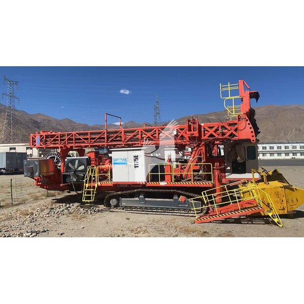 2016 Sandvik D75KS-44873293