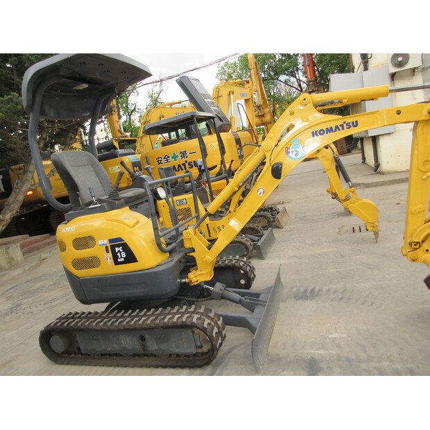 2023 Komatsu PC18MR-44876805