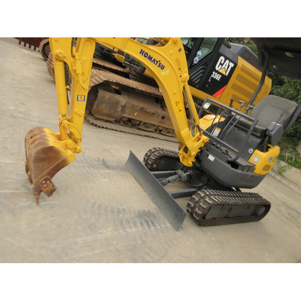 2023 Komatsu PC18MR-44876810