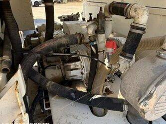 2006-land-rover-defender-1403898-44877536