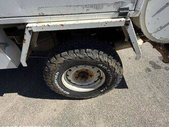 2006-land-rover-defender-1403898-44877543