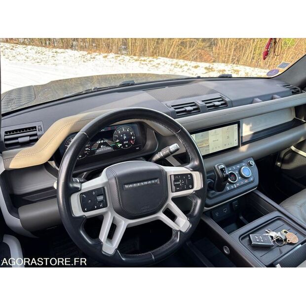 2021 لاند روفر Defender-44877640