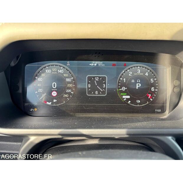 2021 لاند روفر Defender-44877649