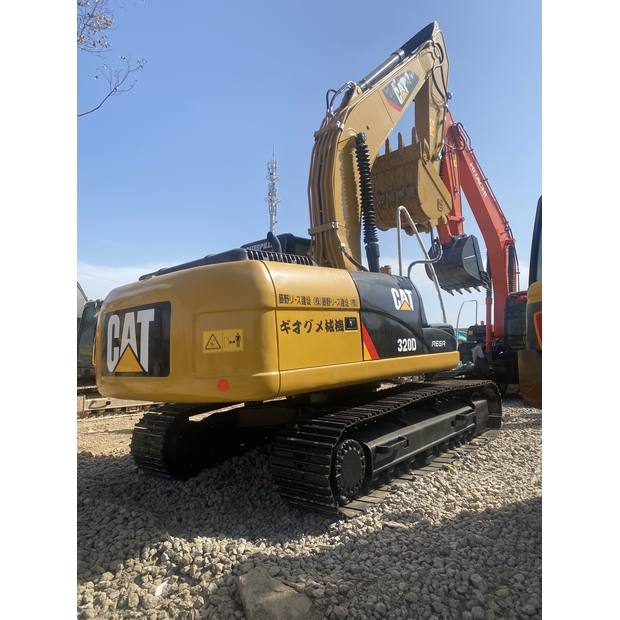 2023 Caterpillar 320D-44878015