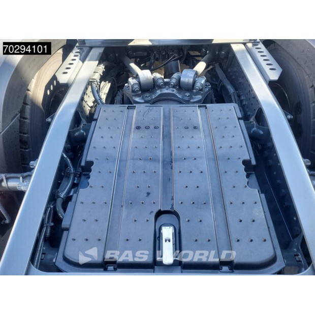 2025 Mercedes-Benz Actros 1863LS-44878130