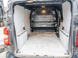 2020-peugeot-expert-2-0-hdi-44878162