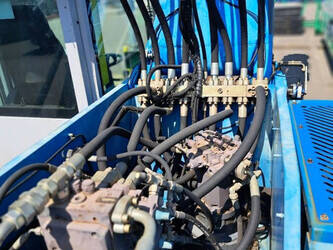 2011-fuchs-mhl350e-1403928-44878388