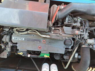 2011-fuchs-mhl350e-1403928-44878392