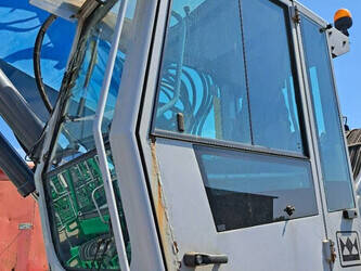 2011-fuchs-mhl350e-1403928-44878395