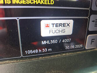 2011-fuchs-mhl350e-1403928-44878397