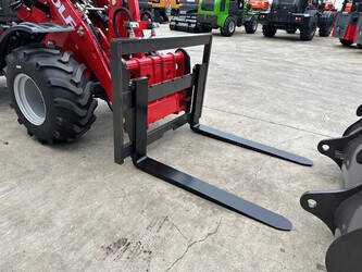 2025-wolf-mini-750-1403929-44878414