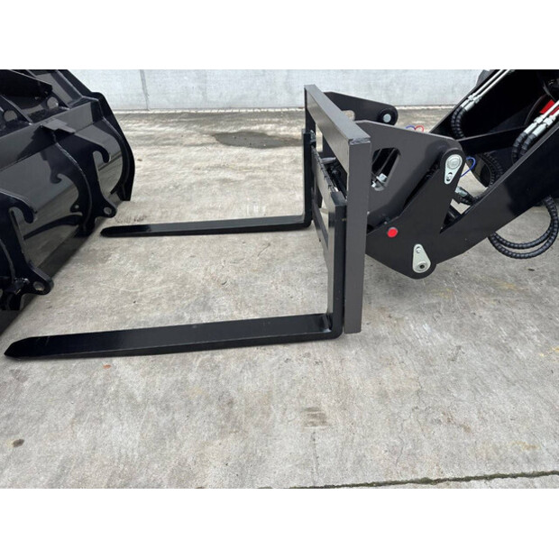 2025 Wolf WL825-44878508