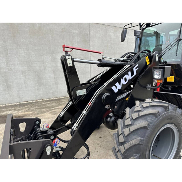 2025 Wolf WL825-44878513