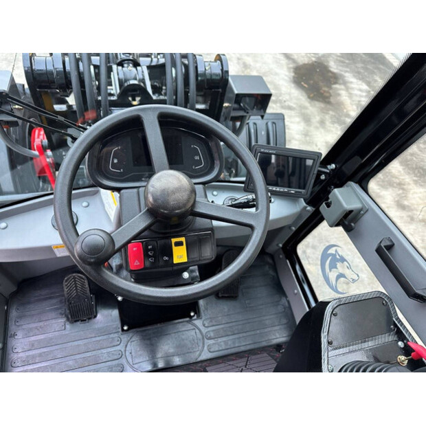 2025 Wolf WL825-44878535