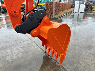 2011-hitachi-zx50u-2-44878636