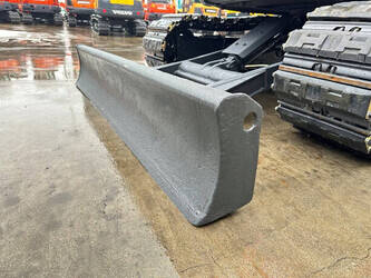 2011-hitachi-zx50u-2-44878646