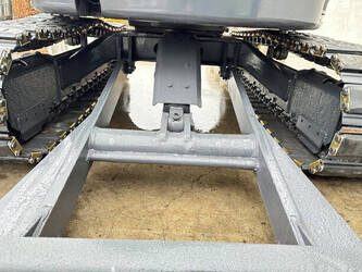 2011-hitachi-zx50u-2-44878649