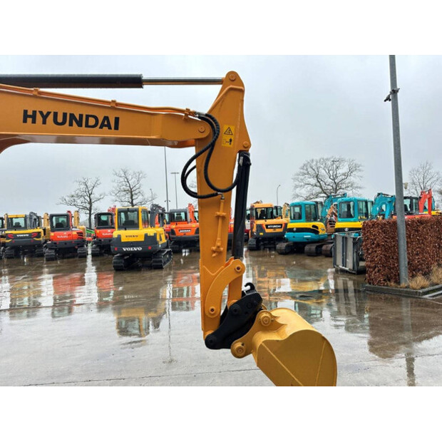 2019 Hyundai R60VS-44878673