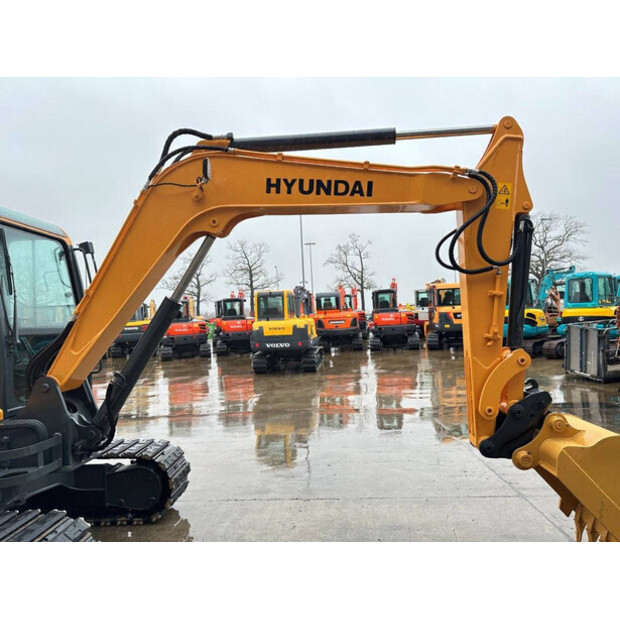 2019 Hyundai R60VS-44878675