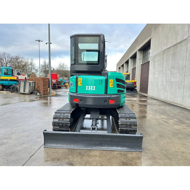 2016 اي اتش اي 50V4-44878986