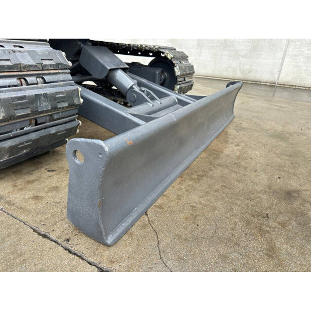 2016 اي اتش اي 50V4-44879005