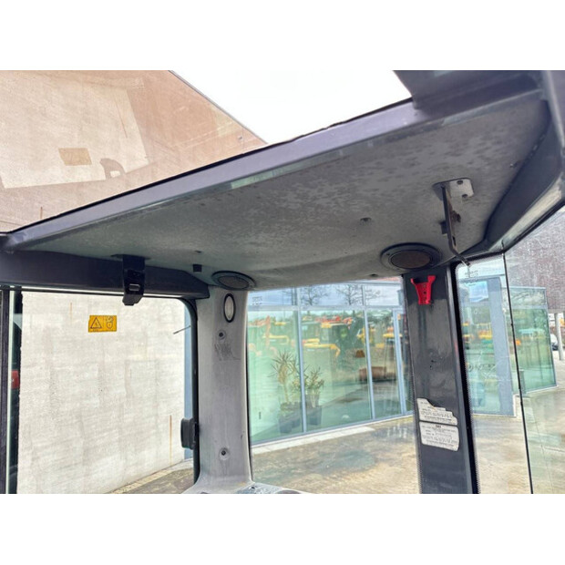 2016 اي اتش اي 50V4-44879013