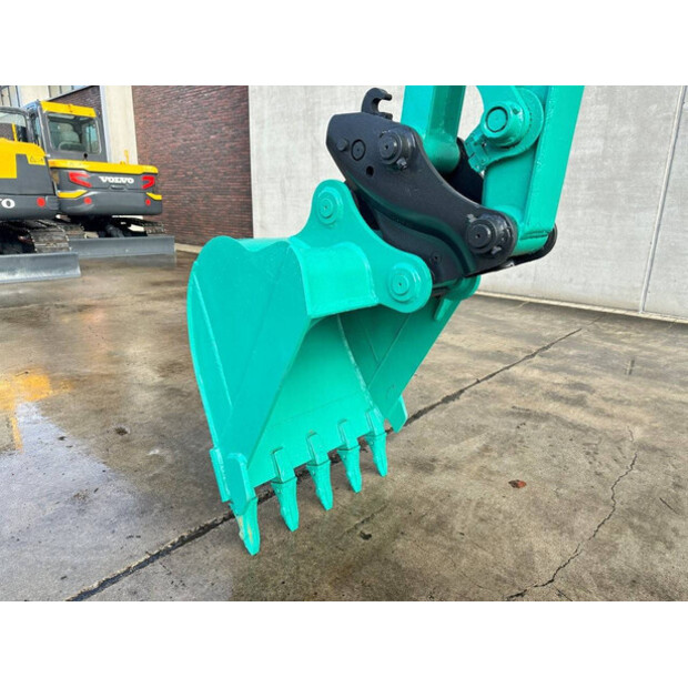 2017 اي اتش اي 55NSL-44879027