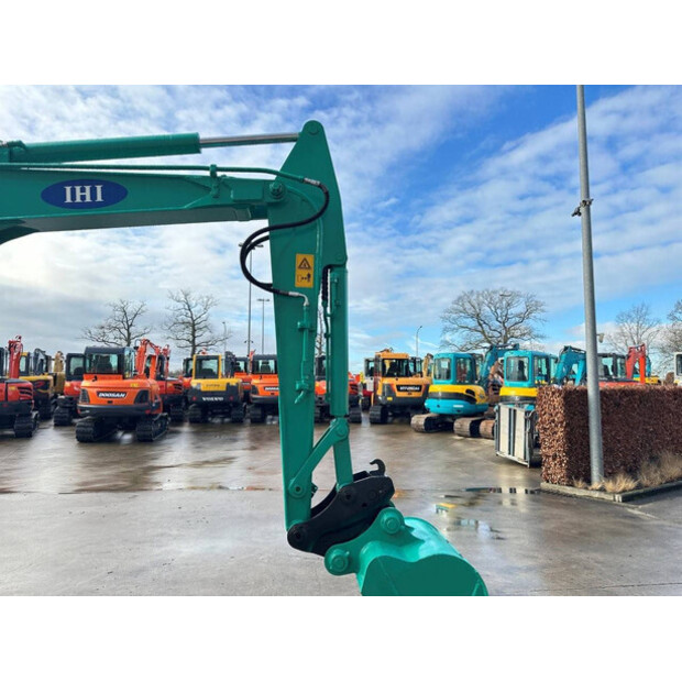 2017 اي اتش اي 55NSL-44879031