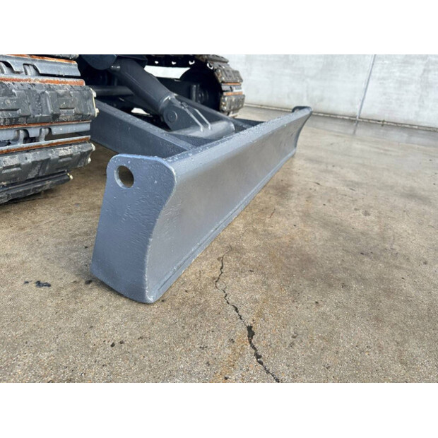 2017 اي اتش اي 55NSL-44879043